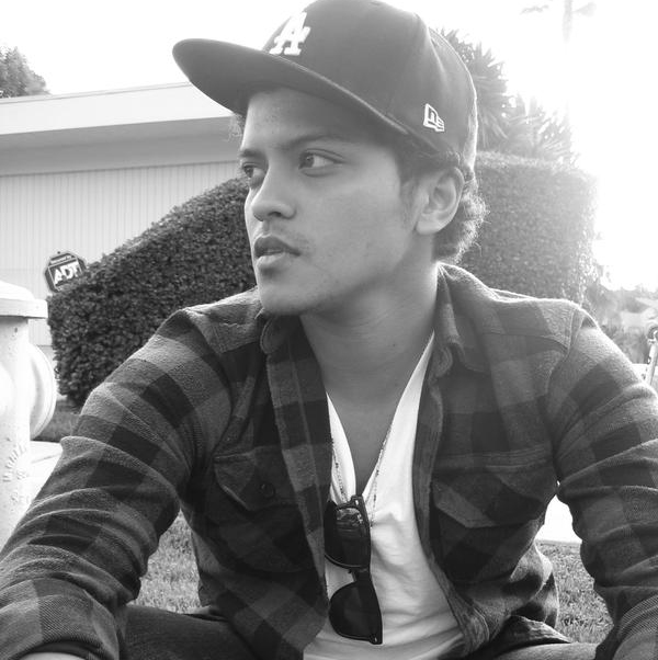 October 12, 2010 Style – Bruno Mars